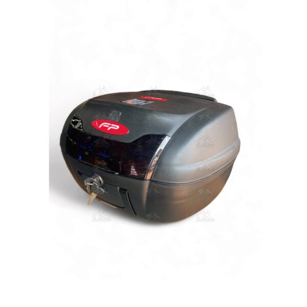 Optimiza tu espacio de carga con nuestro maletero de lujo.